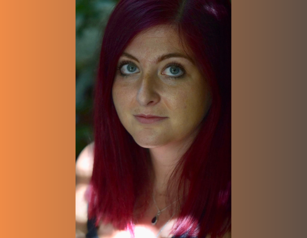 Jasmin Mandi-Ghomi Headshot
